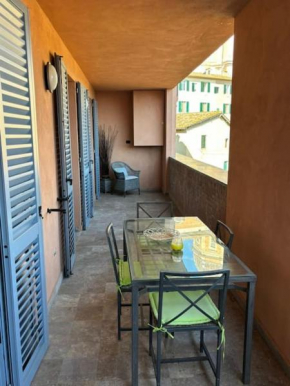 Lucherini 12 - Grande Appartamento Centro Siena